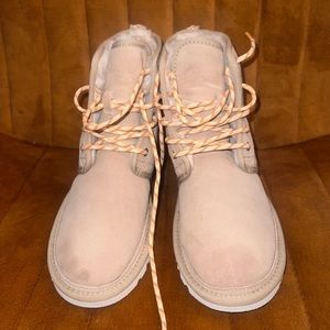 UGG Neumel Boot